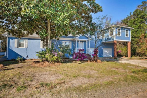 Updated Mt Pleasant Home with Yard - 5 Mi to Beach